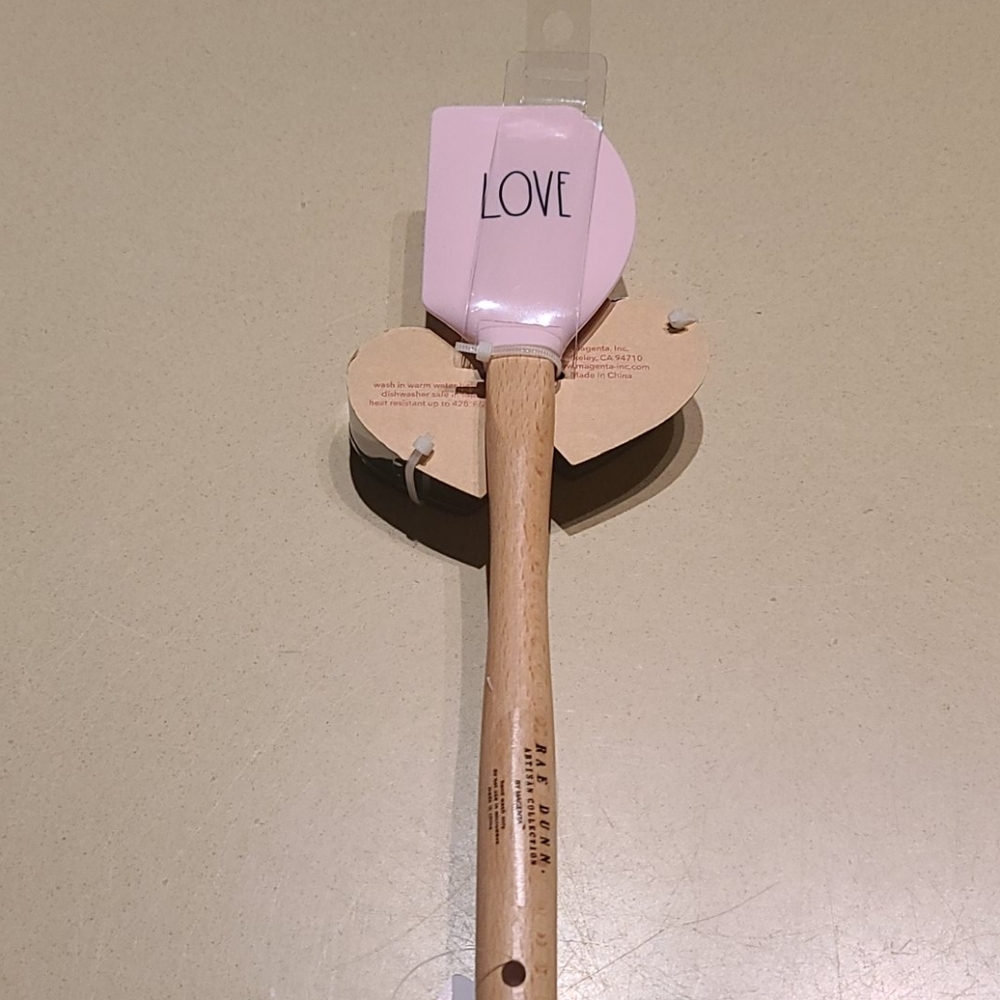 Rae Dunn Love Spatula & Cookie Cutter Set
